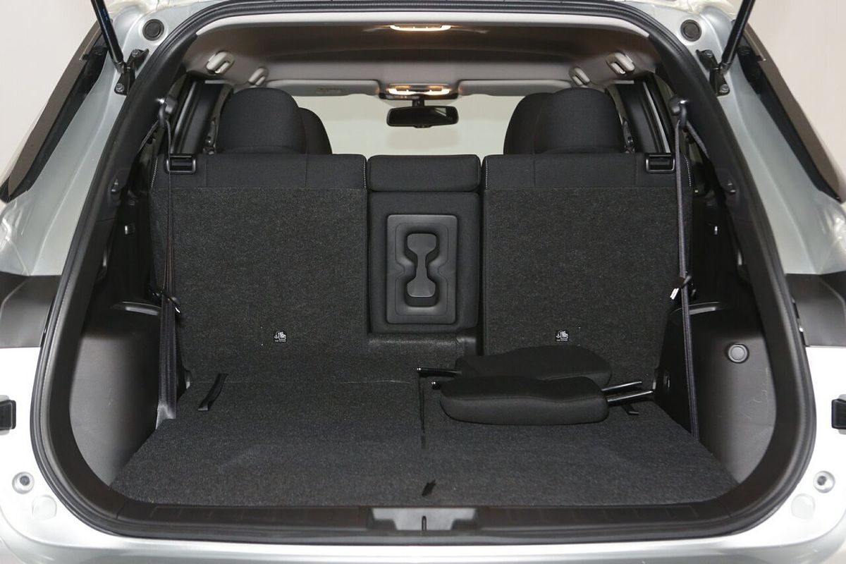 2024 Mitsubishi Outlander LS ZM