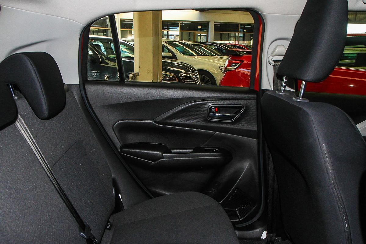2024 Suzuki Swift Hybrid UZ