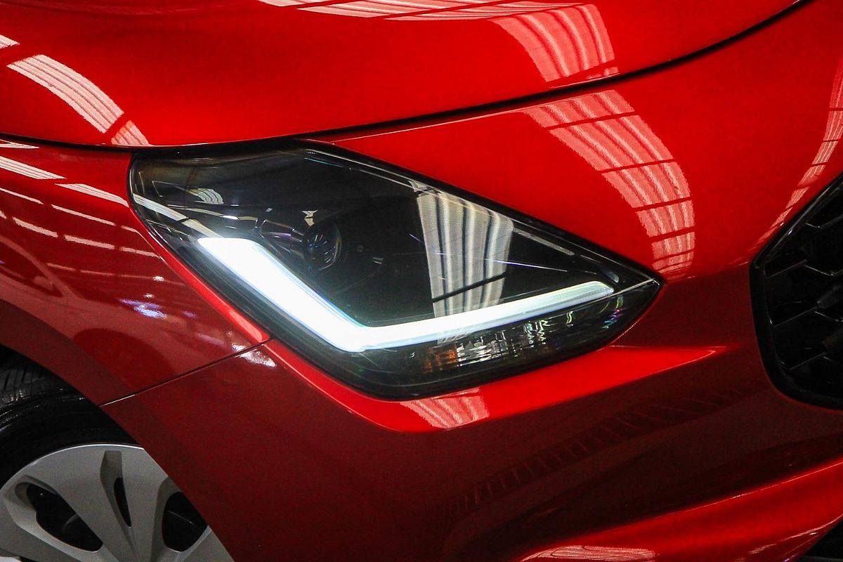 2024 Suzuki Swift Hybrid UZ