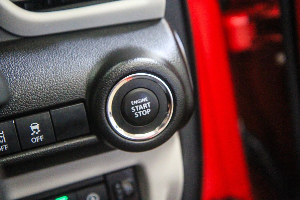2024 Suzuki Swift Hybrid UZ