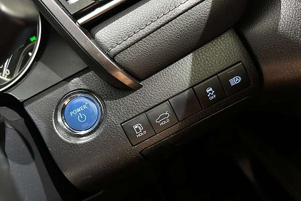 2021 Toyota Camry Ascent Sport AXVH70R