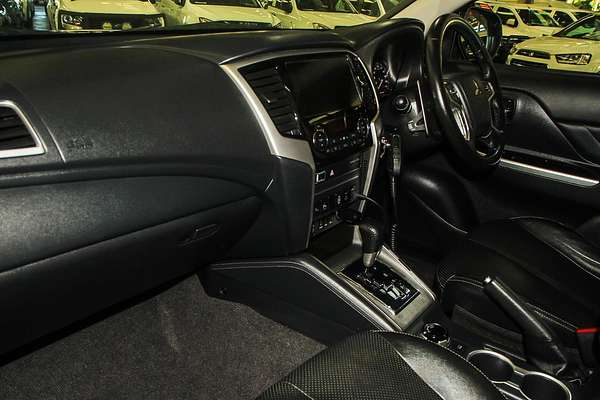 2020 Mitsubishi Triton GSR MR 4X4