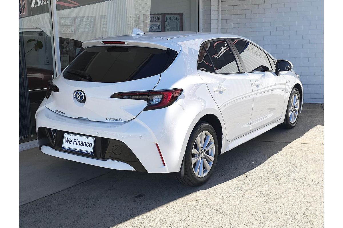 2022 Toyota Corolla SX Hybrid ZWE219R