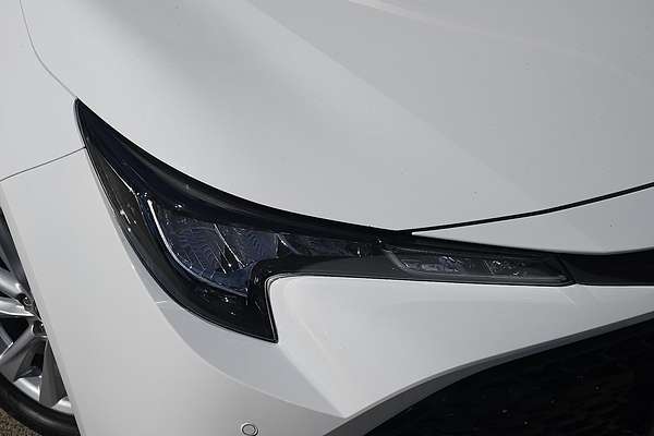 2022 Toyota Corolla SX Hybrid ZWE219R