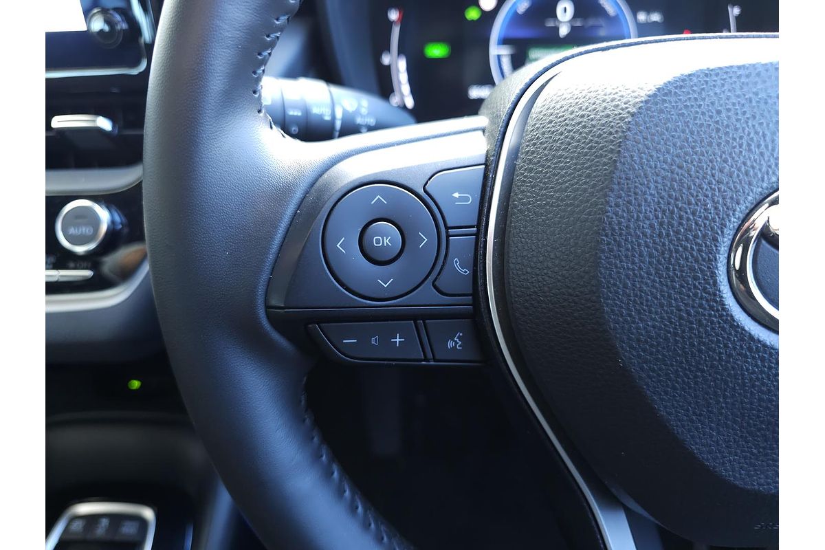2022 Toyota Corolla SX Hybrid ZWE219R