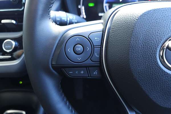 2022 Toyota Corolla SX Hybrid ZWE219R