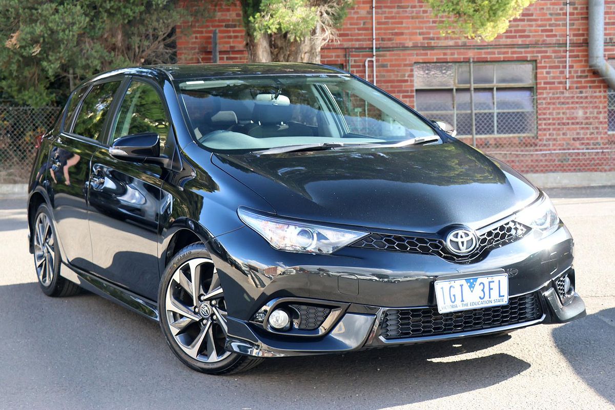 2015 Toyota Corolla SX ZRE182R