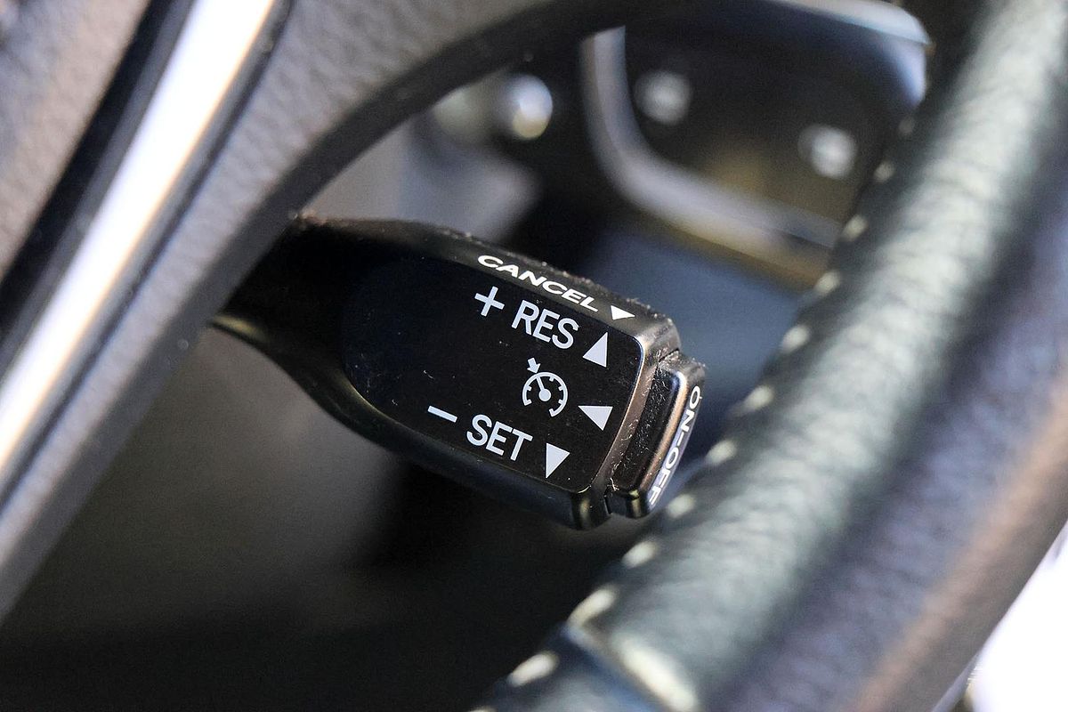 2015 Toyota Corolla SX ZRE182R