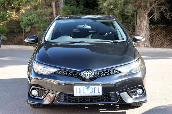 2015 Toyota Corolla SX ZRE182R