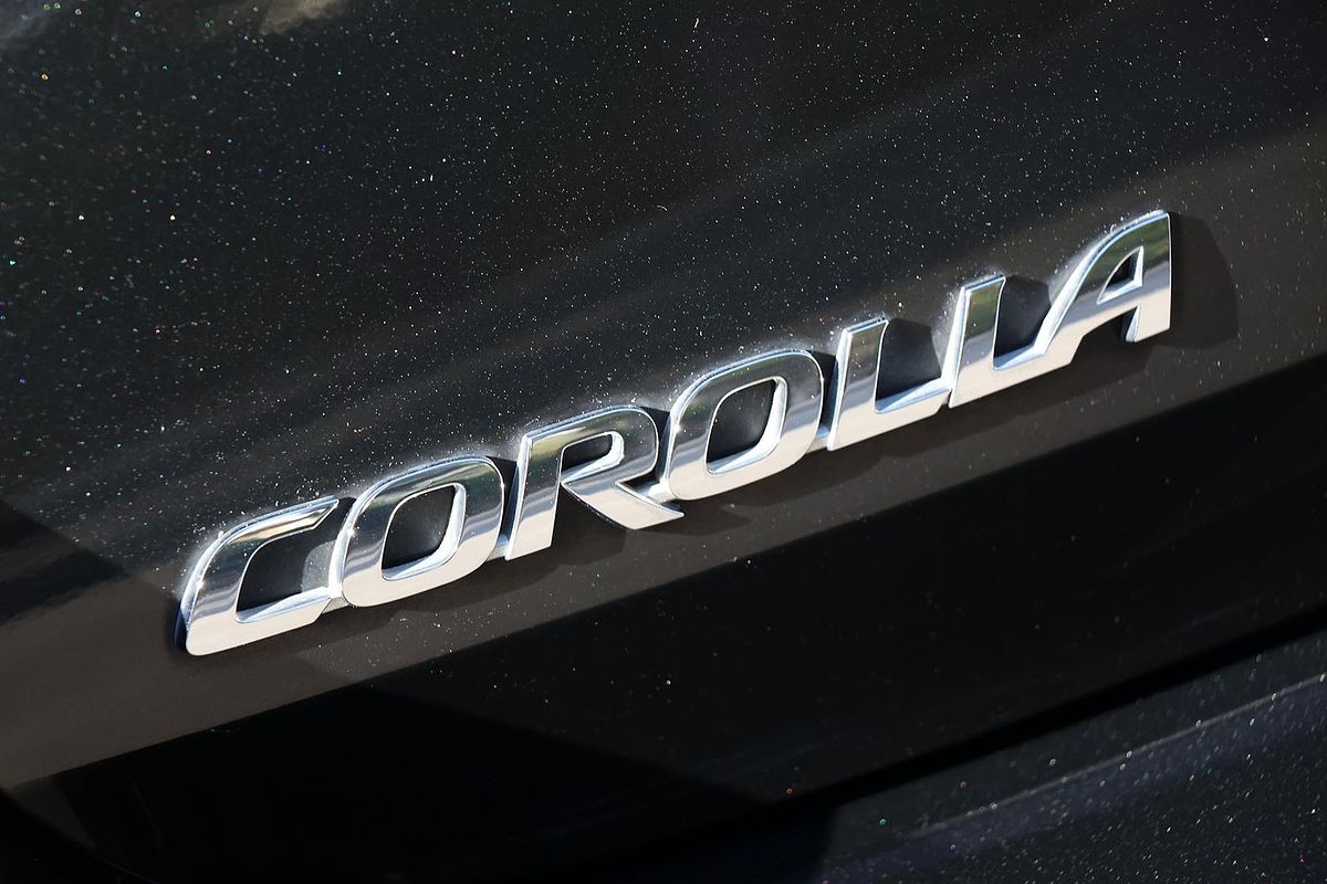 2015 Toyota Corolla SX ZRE182R