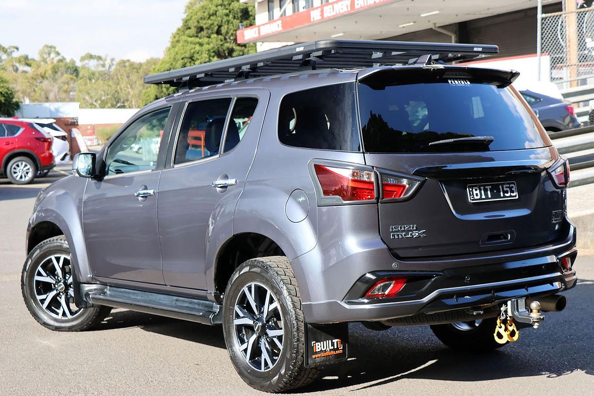 2020 Isuzu MU-X Onyx Edition