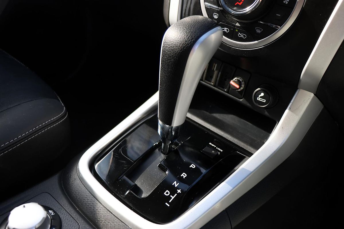 2020 Isuzu MU-X Onyx Edition
