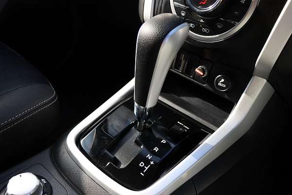 2020 Isuzu MU-X Onyx Edition