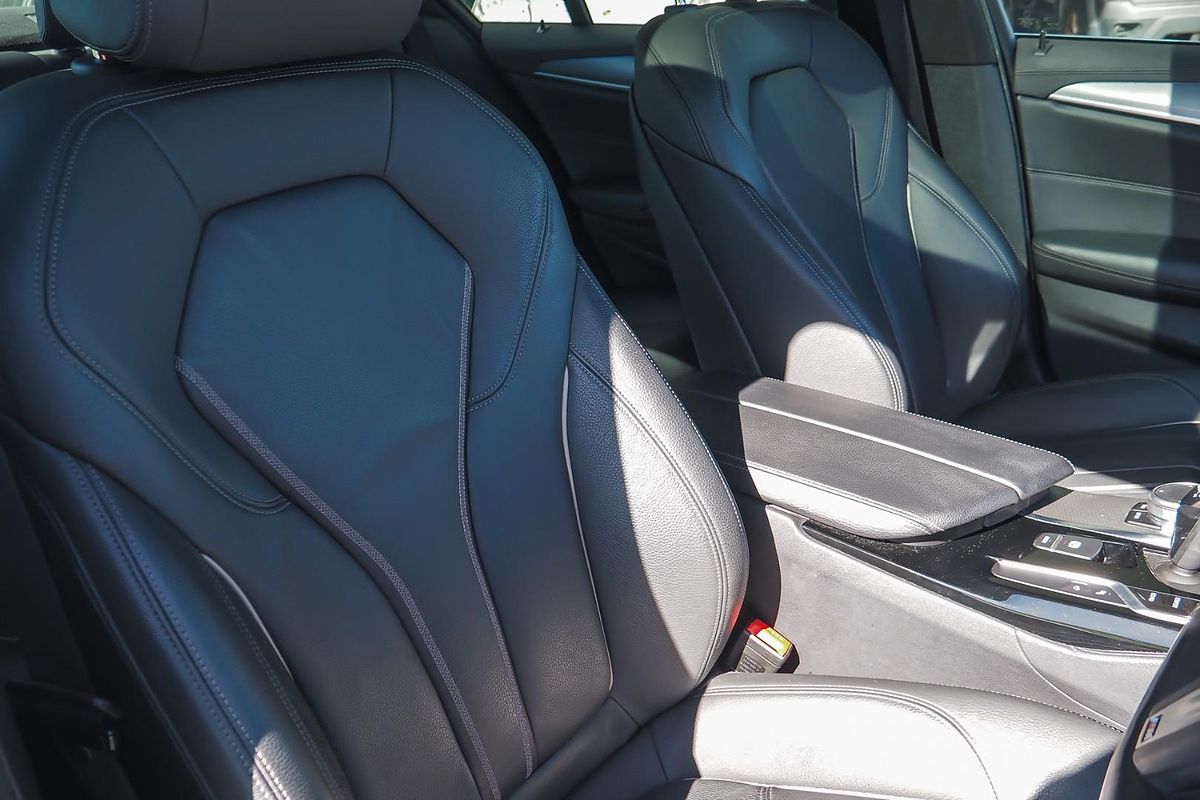 2020 BMW 5 Series 520i M Sport G30