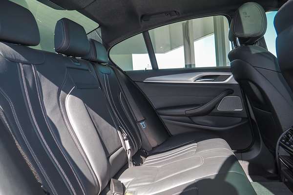 2020 BMW 5 Series 520i M Sport G30