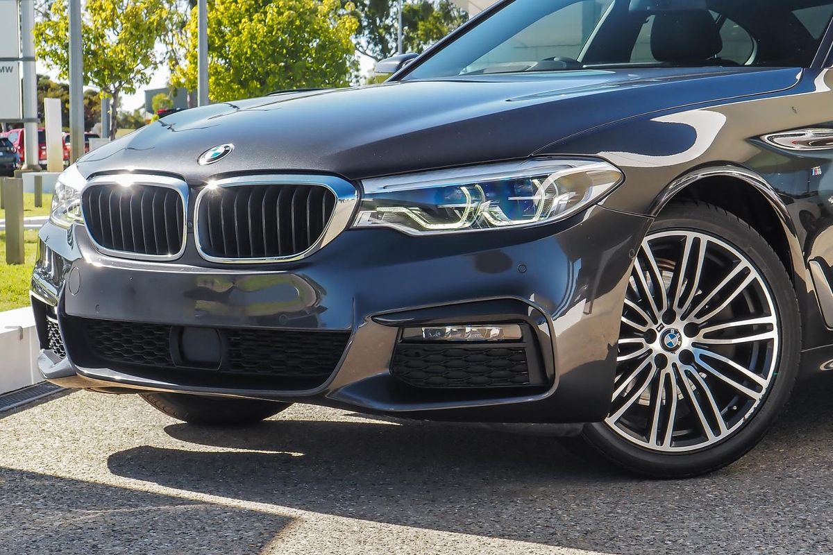 2020 BMW 5 Series 520i M Sport G30