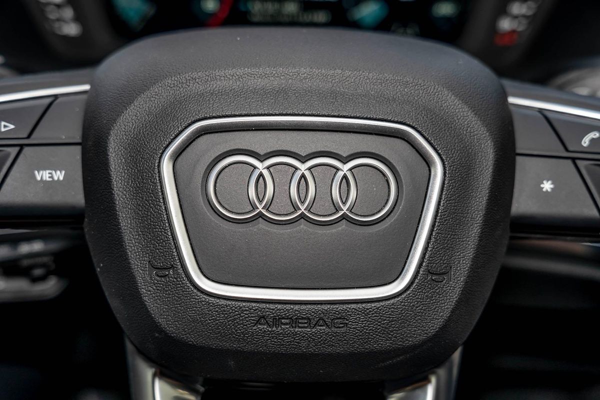 2024 Audi Q3 35 TFSI F3