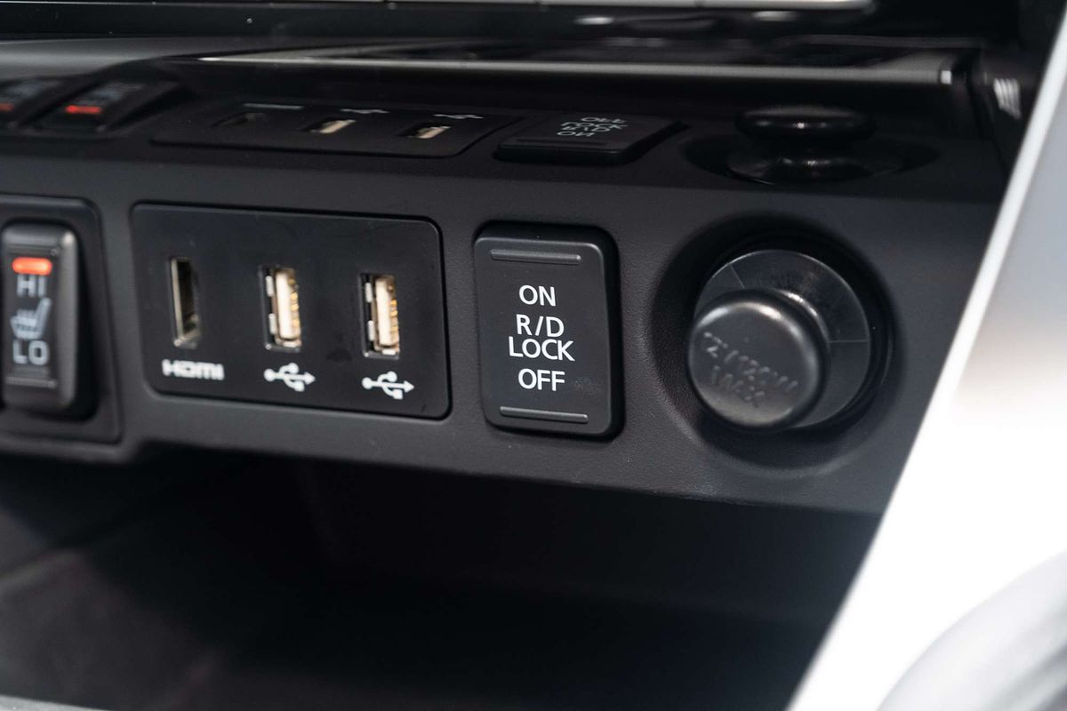 2024 Mitsubishi Pajero Sport Exceed QF