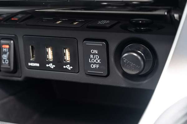 2024 Mitsubishi Pajero Sport Exceed QF