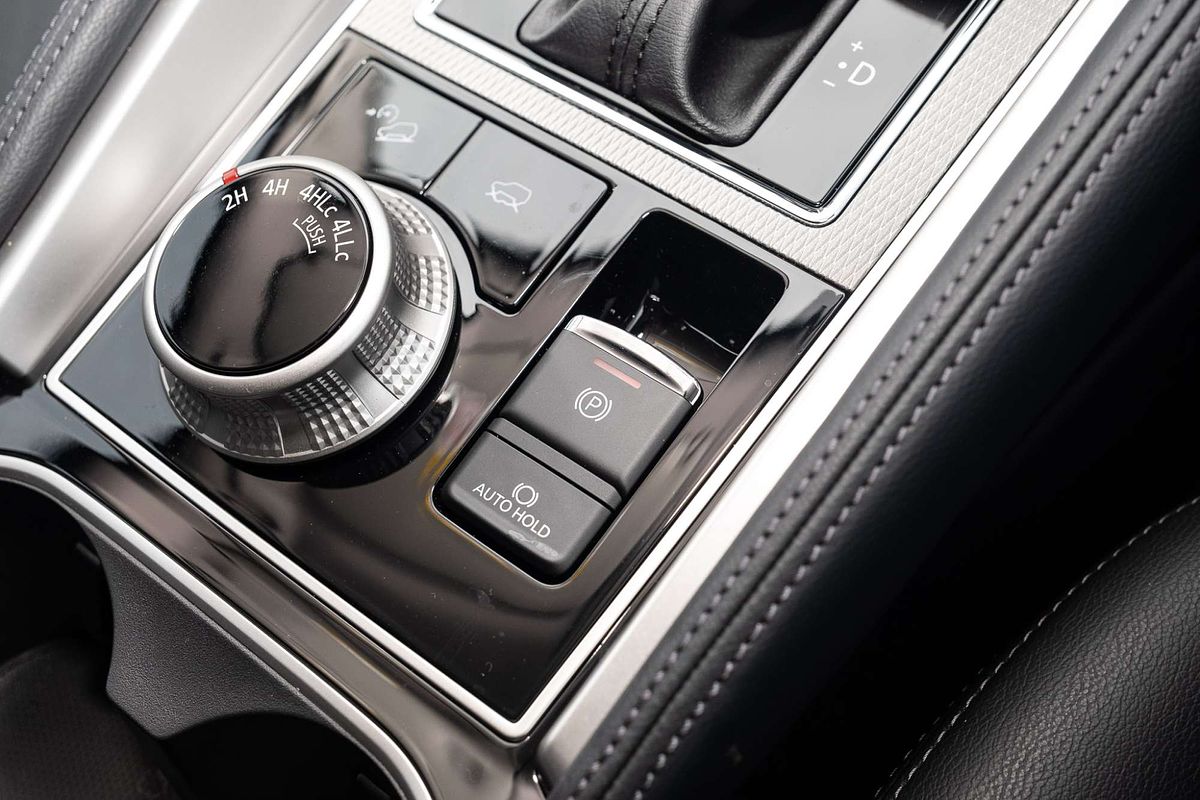 2024 Mitsubishi Pajero Sport Exceed QF