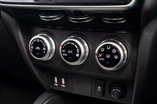 2025 Mitsubishi ASX ES XD