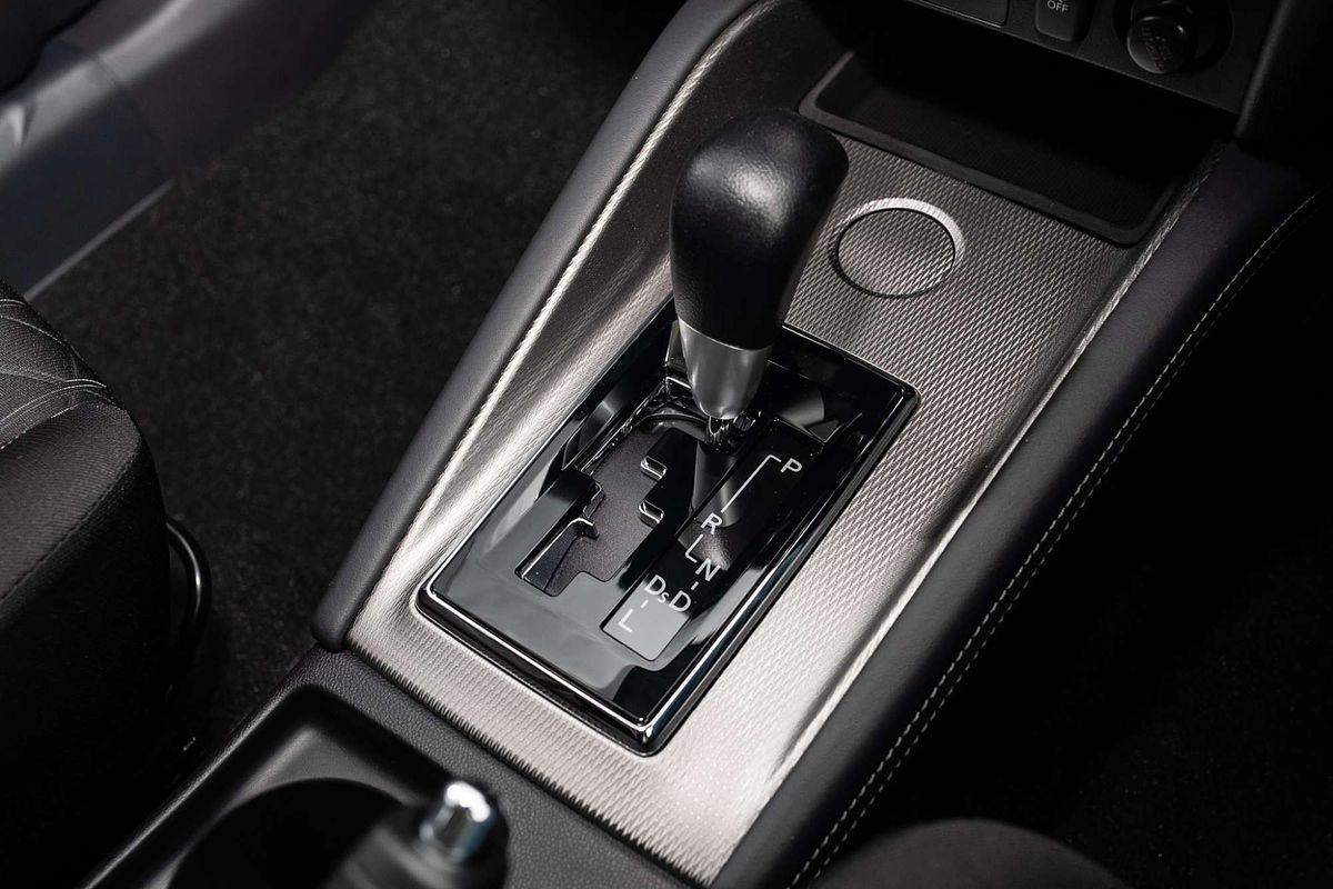 2025 Mitsubishi ASX ES XD