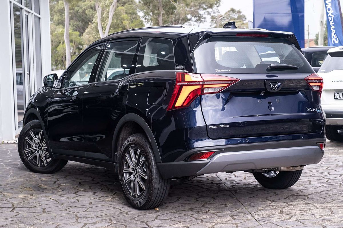 2025 Mahindra XUV700 AX7L