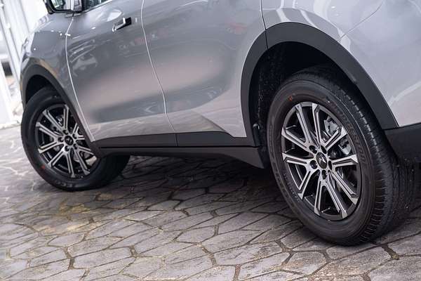 2025 Mahindra XUV700 AX7L
