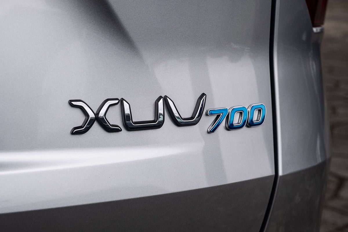 2025 Mahindra XUV700 AX7L