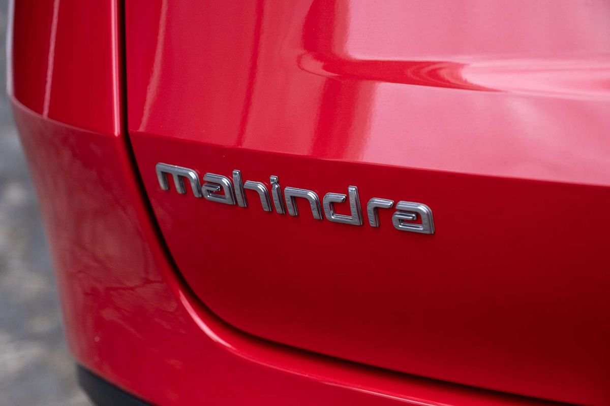 2025 Mahindra XUV700 AX7L