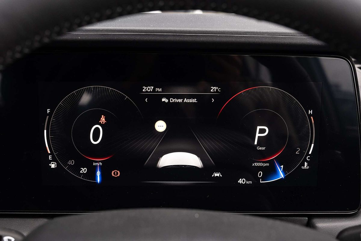 2025 Mahindra XUV700 AX7L
