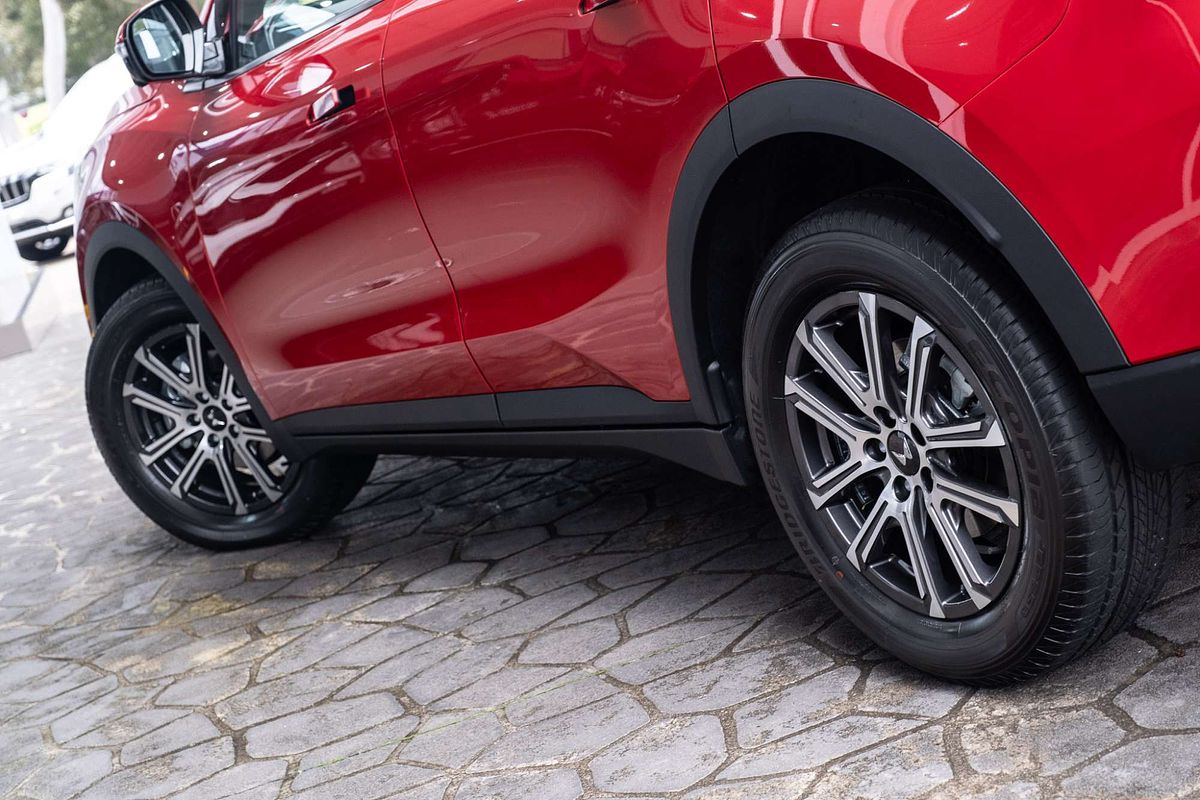 2025 Mahindra XUV700 AX7L