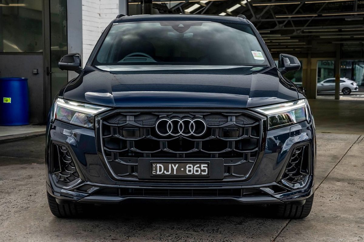 2024 Audi Q7 50 TDI S line 4M