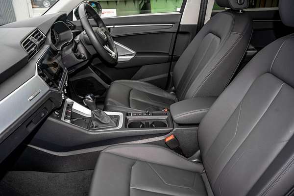 2024 Audi Q3 35 TFSI Dynamic Black F3