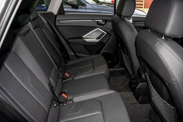 2024 Audi Q3 35 TFSI Dynamic Black F3