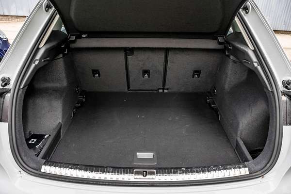2024 Audi Q3 35 TFSI Dynamic Black F3