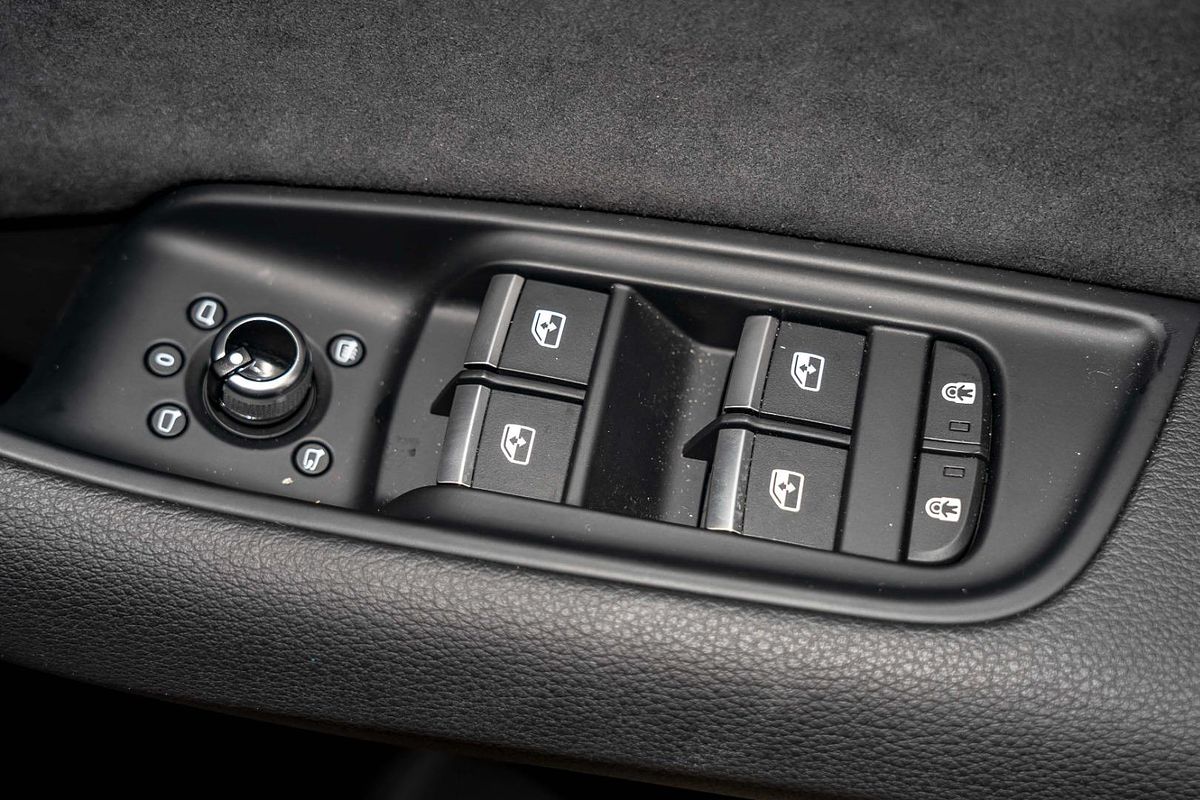2024 Audi Q7 50 TDI S line 4M