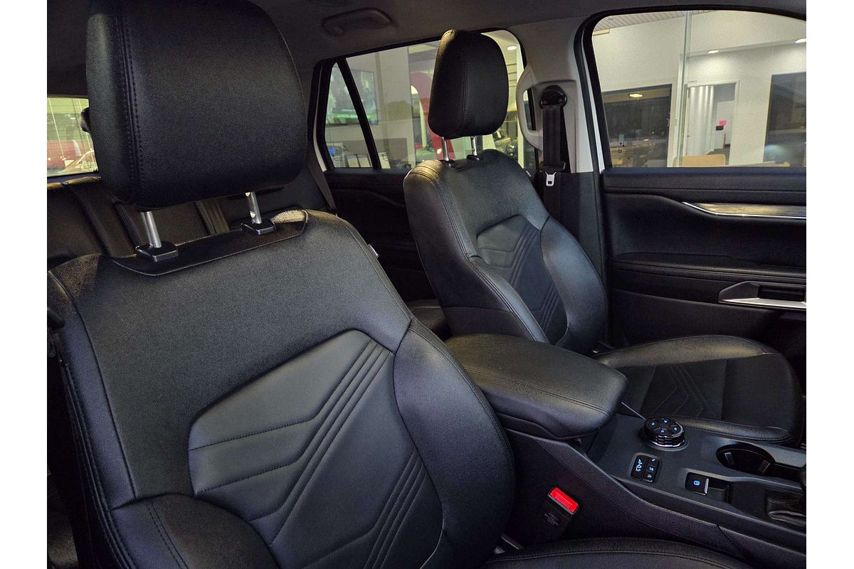 2023 Ford Everest Trend