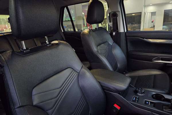 2023 Ford Everest Trend