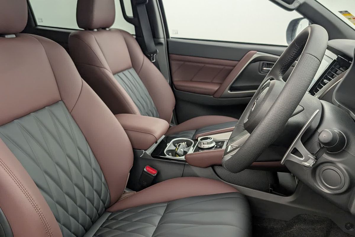 2024 Mitsubishi Pajero Sport GSR QG