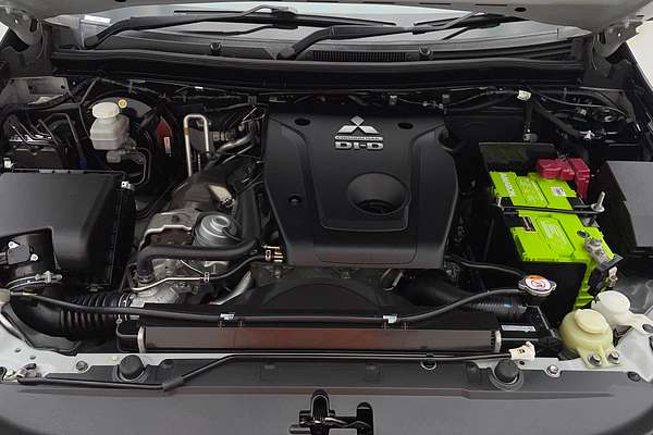 2019 Mitsubishi Pajero Sport GLS QE
