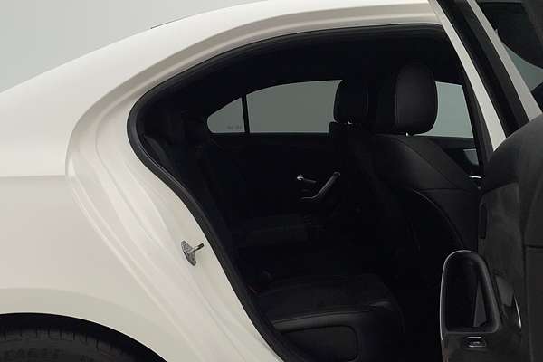 2018 Mercedes-Benz A-Class A200 V177