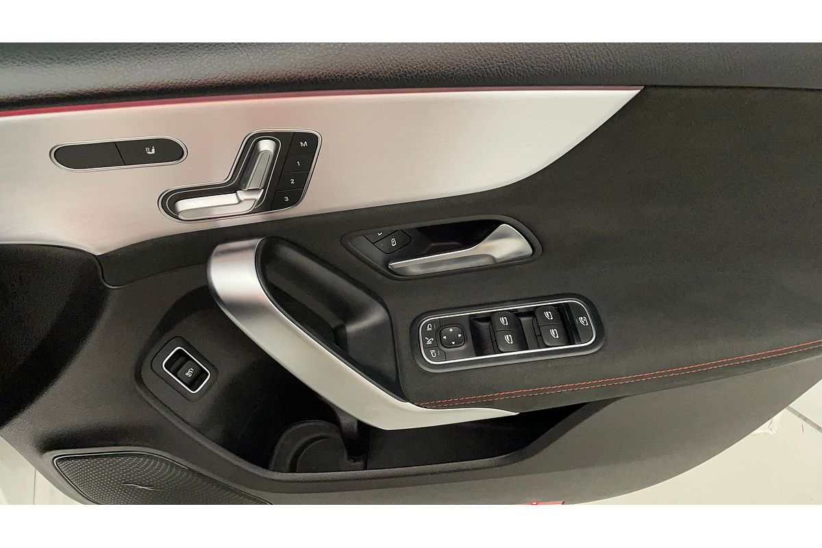 2018 Mercedes-Benz A-Class A200 V177