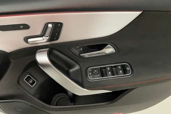 2018 Mercedes-Benz A-Class A200 V177
