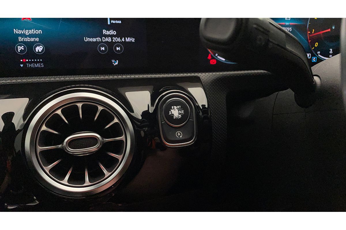 2018 Mercedes-Benz A-Class A200 V177