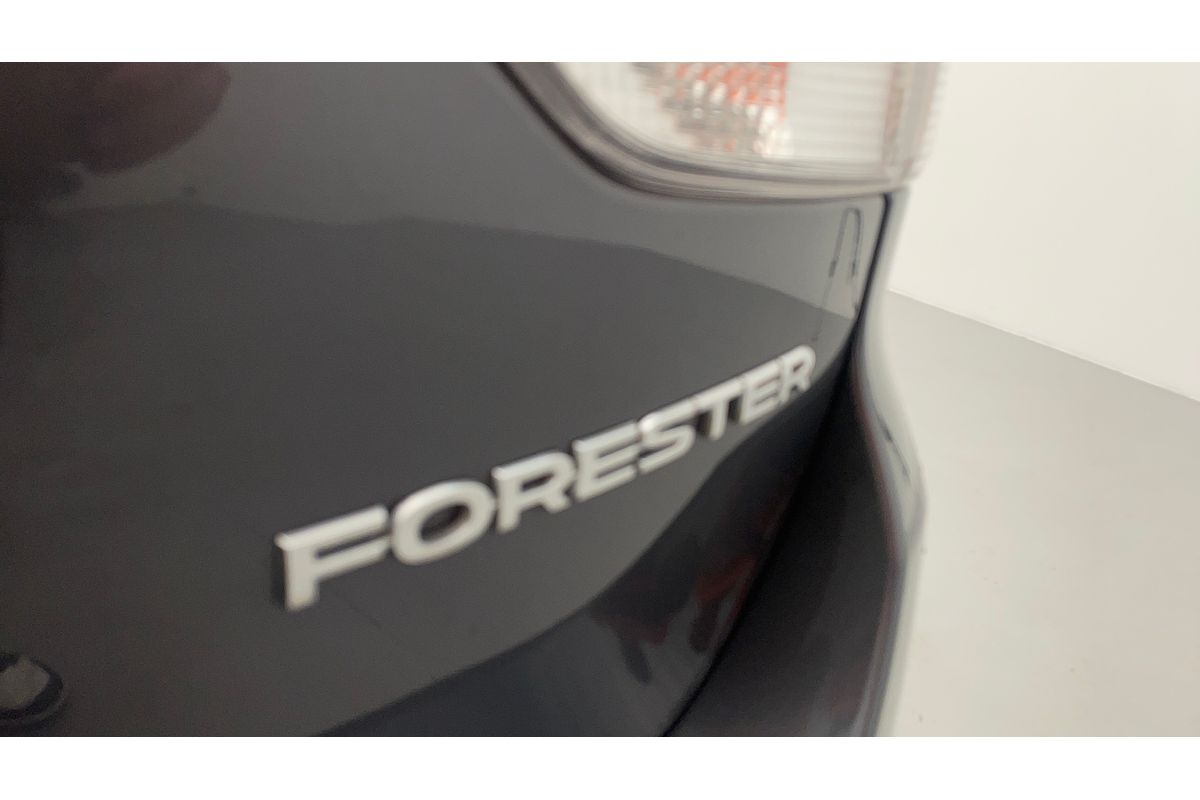 2023 Subaru Forester 2.5i 50 Years Edition S5