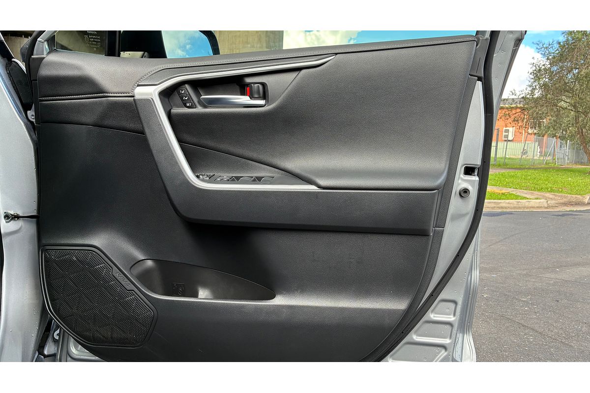 2021 Toyota RAV4 Cruiser AXAH54R