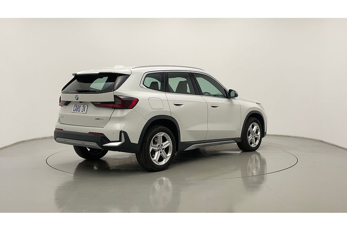 2024 BMW X1 sDrive18i U11