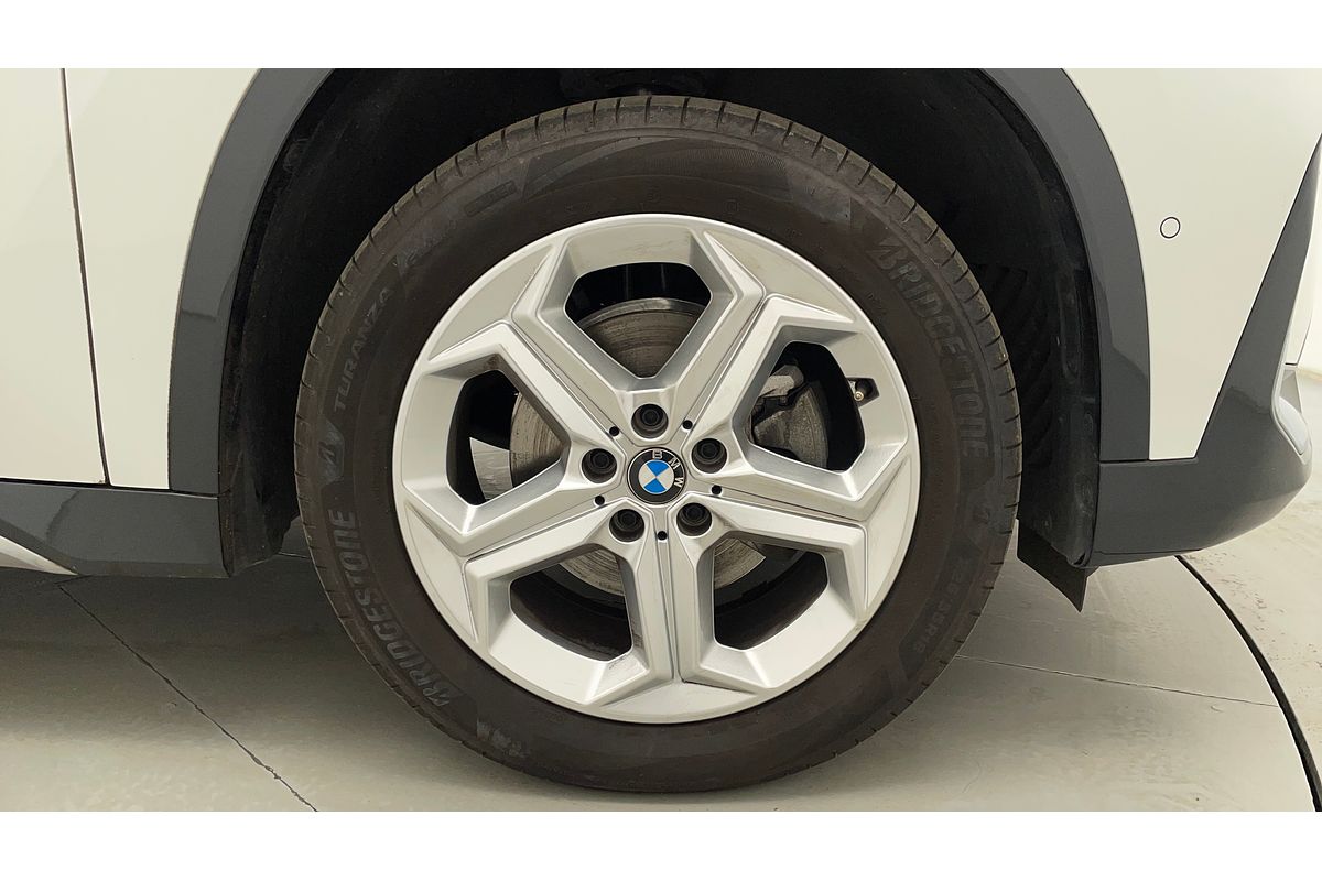 2024 BMW X1 sDrive18i U11