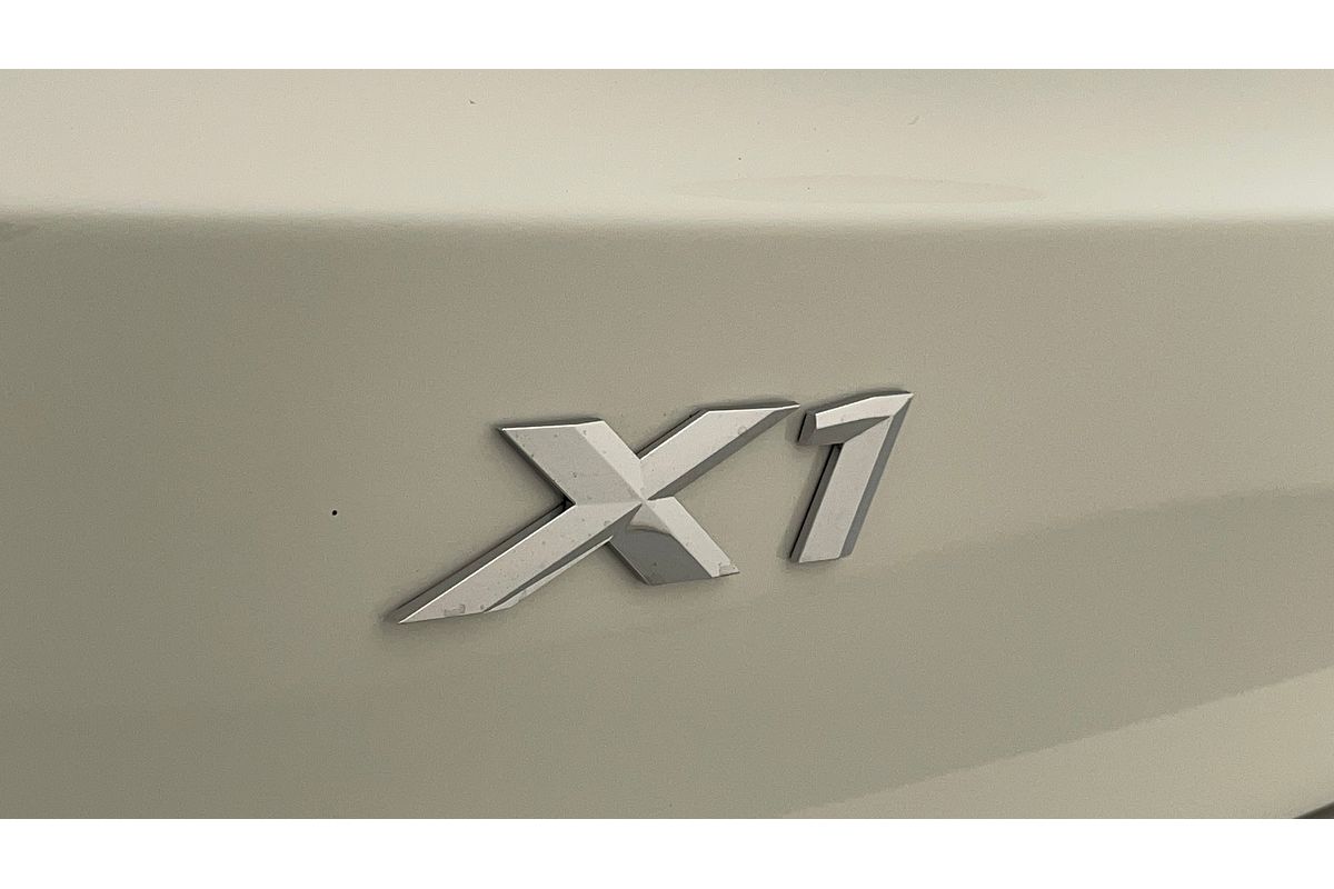 2024 BMW X1 sDrive18i U11